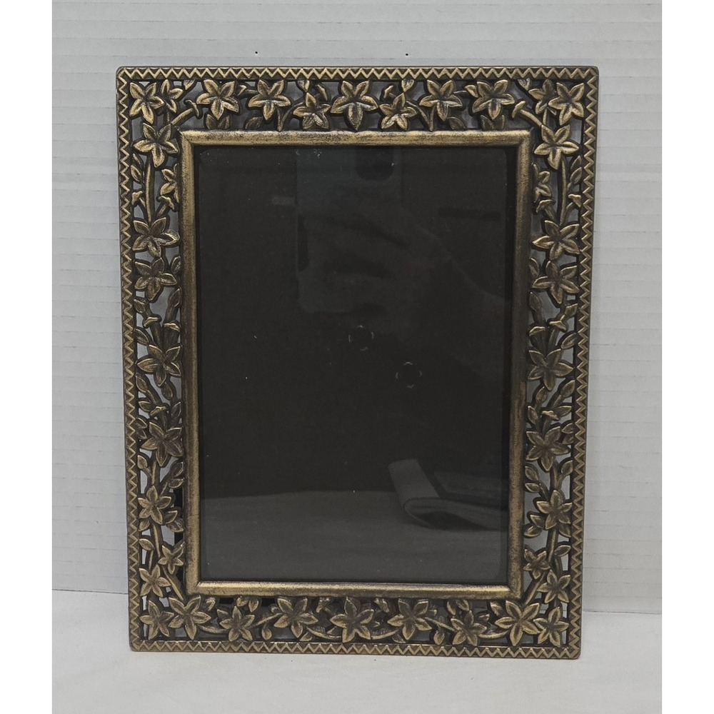 Vintage Ornate Gold Metal Picture Frame 5x7 Floral Filigree Hollywood Regency